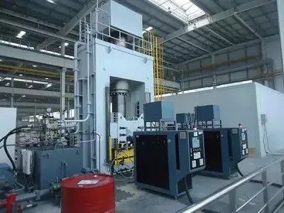 compression-moulding compression-moulding