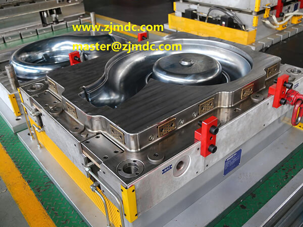 pump mold